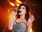 Rekordokat döntöget az Amy Winehouse-film! 