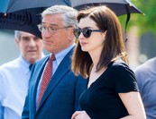 Anne Hathaway sokat tanult Robert De Niro-tól 