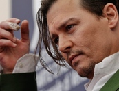 Johnny Depp-et a Fekete mise mentheti meg 