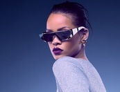 Rihanna dala nyújt vigaszt a Star Trek sztárjainak 