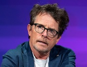 Michael J. Fox fontolgatja a visszatérést 