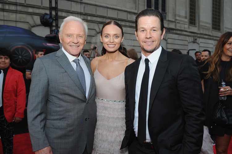 Anthony-Hopkins-Laura-Haddock-and-Mark-Wahlberg-Transformers-The-Last-Knight-Chicago-Premiere