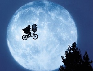 Mi a közös E.T.-ben és Einsteinben? 