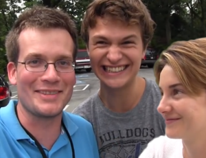 Kivágták az írót a Csillagainkban a hiba című filmből 