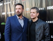 Matt Damon Ben Affleck-et vigasztalja 