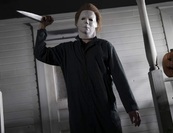 Nagy csavarral indít az új Halloween-film