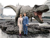 Jurassic World 3.: Bryce Dallas Howard visszahozná a klasszikus szereplőgárdát 