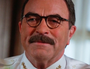 Tom Selleck a Zsaruvérben sem szabadulhatott meg a bajusztól 